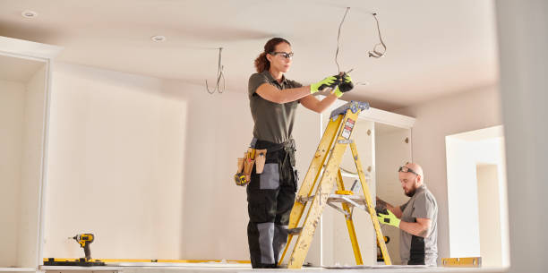 Best Residential Electrician Services  in Greenwood, MS